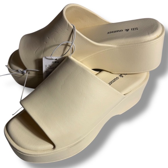 Lili & Oumer Shoes - NWT Lili & Oumer Women Cream Platform Slide Sandals Mules Sz 9